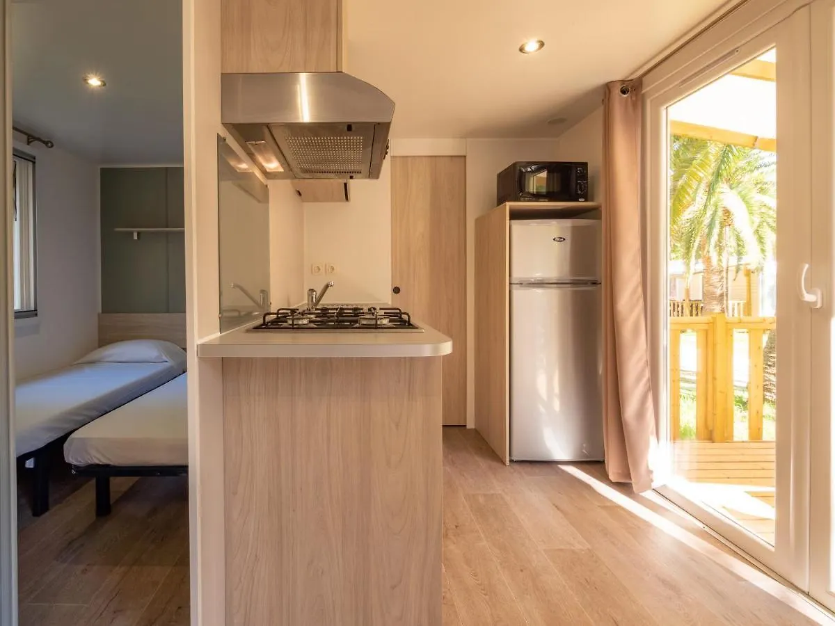 Vacanceselect Mobil Homes Camping Castell Mar  Empuriabrava
